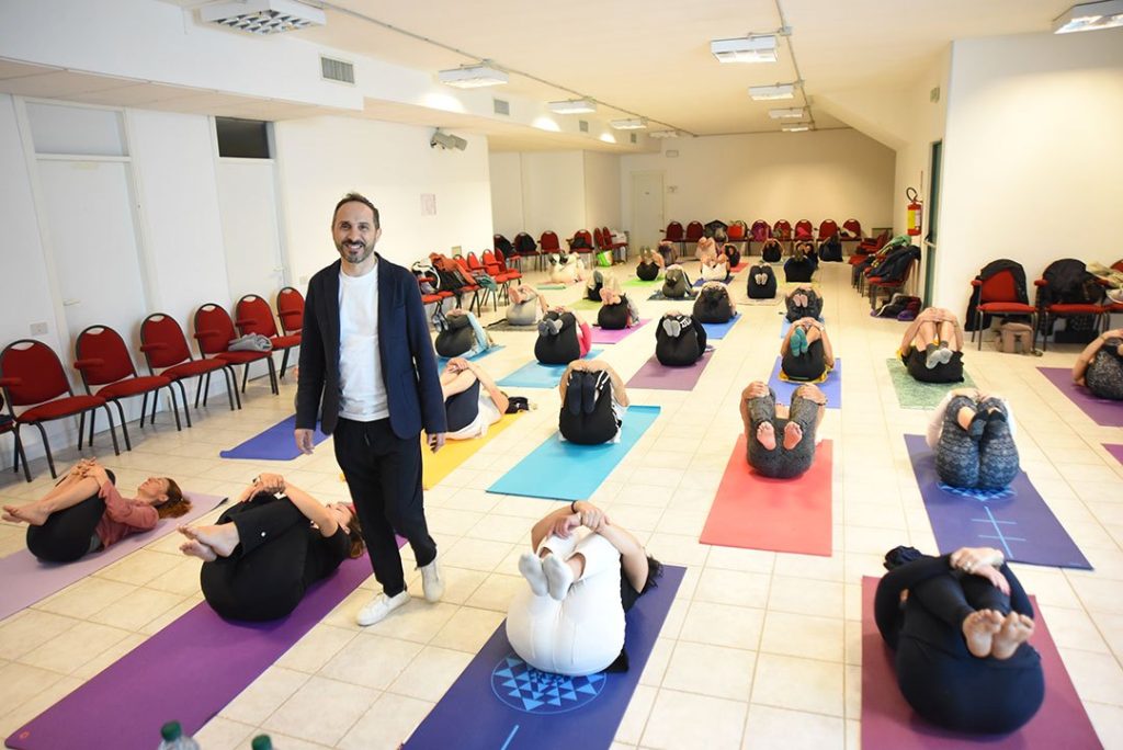 Yoga: un ritorno a sé